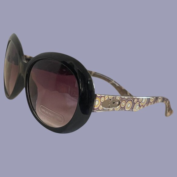 Circle Accent Oval Shaped Women's Fashion Sunglasses - 100% UV Protection - Picture 7 of 8